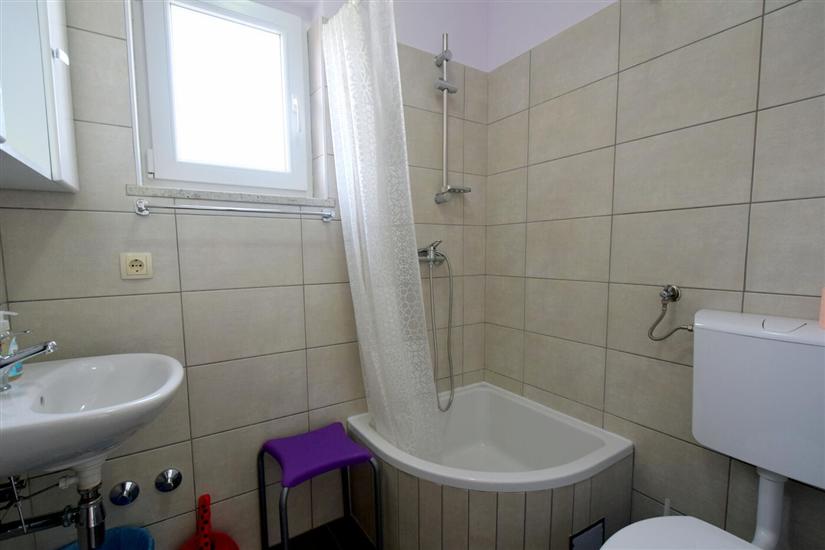 Room S6, for 2 persons