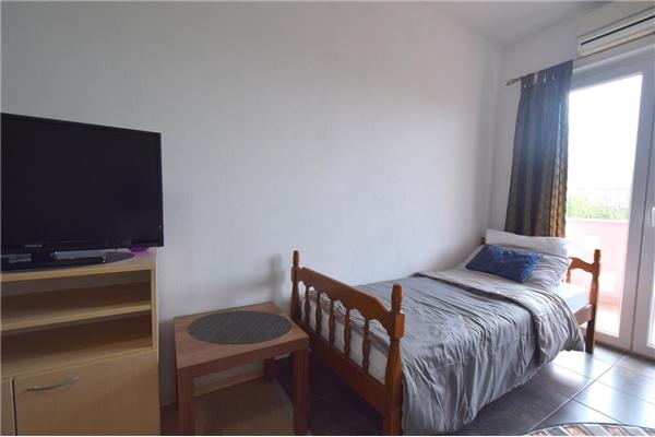 Apartment A2, for 5 persons