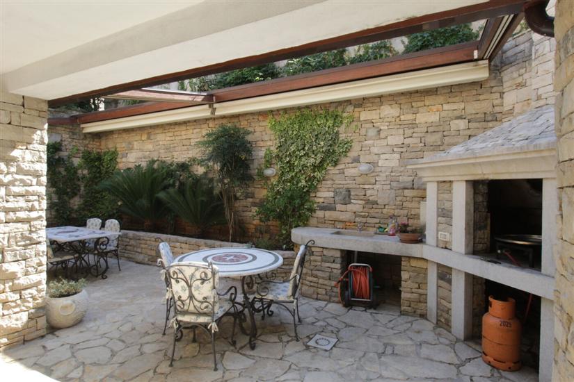 Apartmaji Villa Istriana