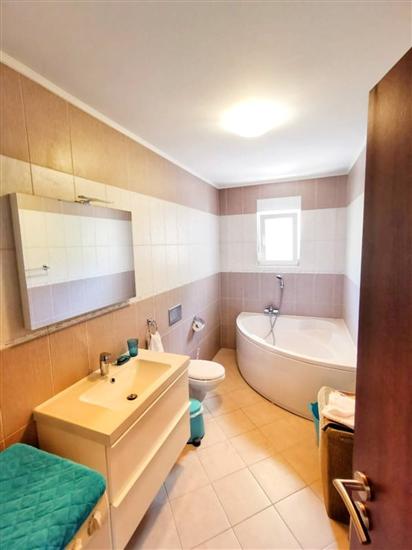 Apartment A1, for 6 persons