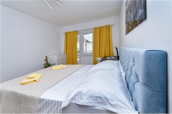 Apartment A1, for 8 persons