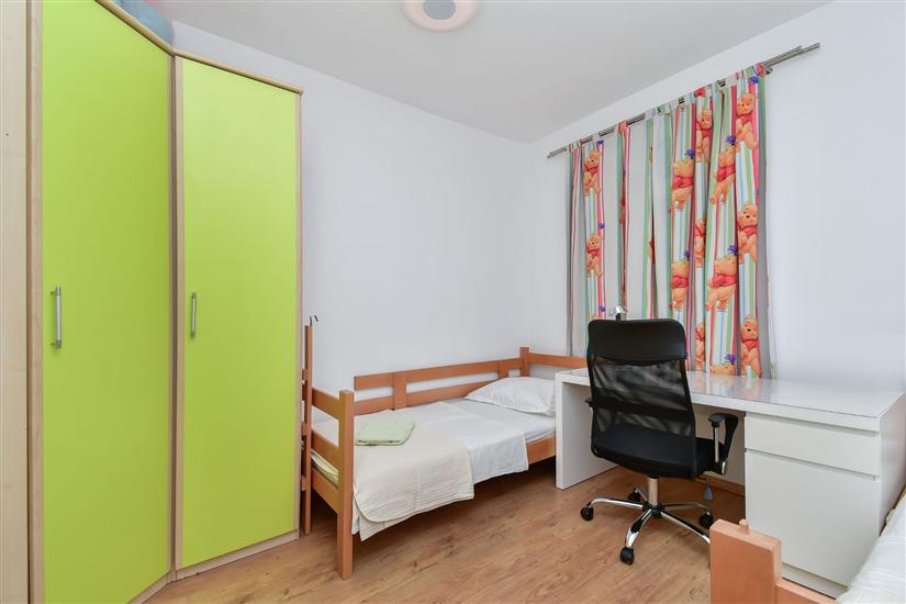 Apartment A1, for 8 persons