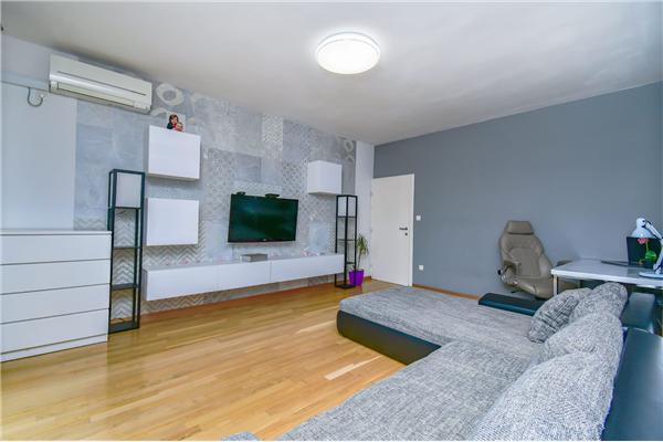 Apartment A1, for 8 persons