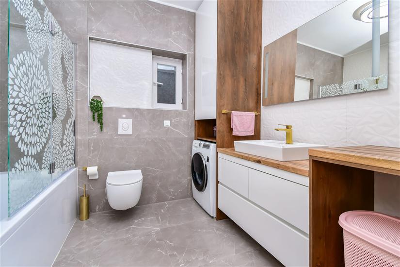 Apartment A1, for 8 persons