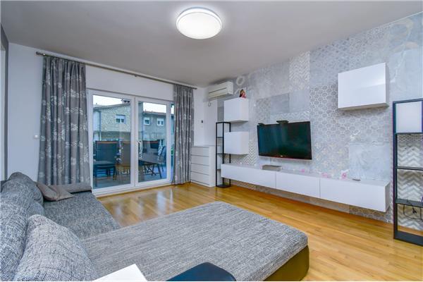 Apartment A1, for 8 persons