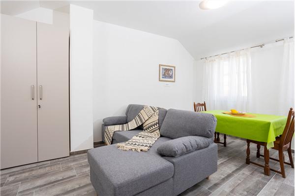 Apartment A4, for 3 persons