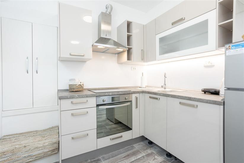 Apartment A4, for 3 persons