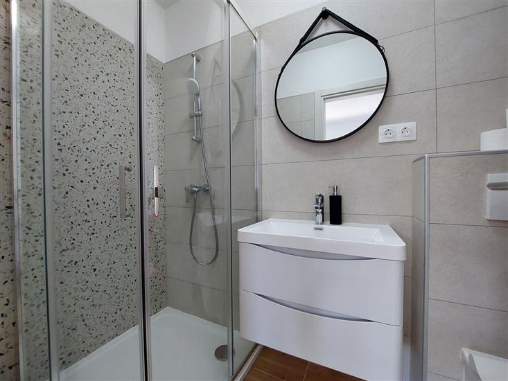 Room S1, for 2 persons