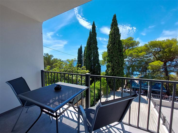 Room S1, for 2 persons