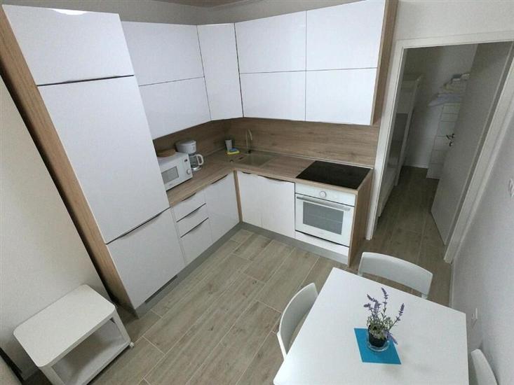Apartment A1, for 5 persons
