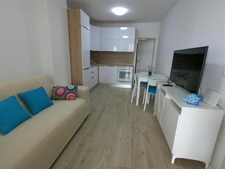 Apartment A1, for 5 persons