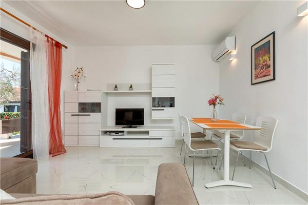 Apartment A3, for 5 persons