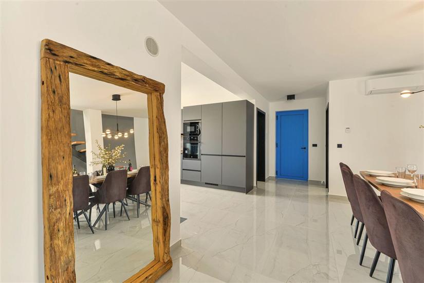 House K1, for 8 persons