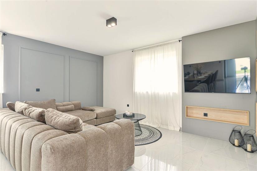 House K1, for 8 persons