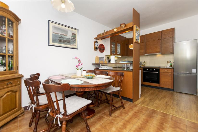 Apartment A1, for 4 persons