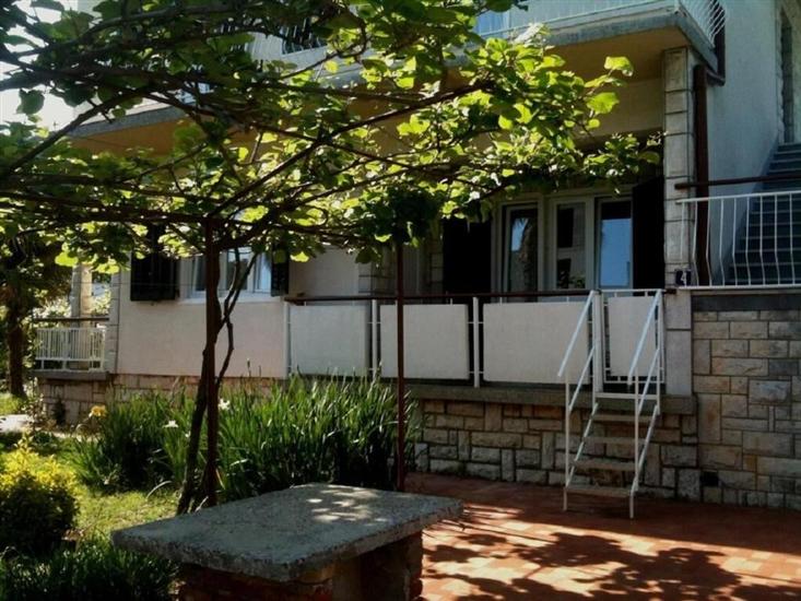 Apartments Sea Breeze