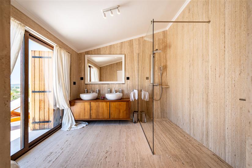 House K1, for 10 persons