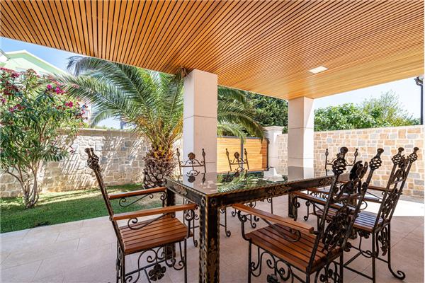 House K1, for 10 persons