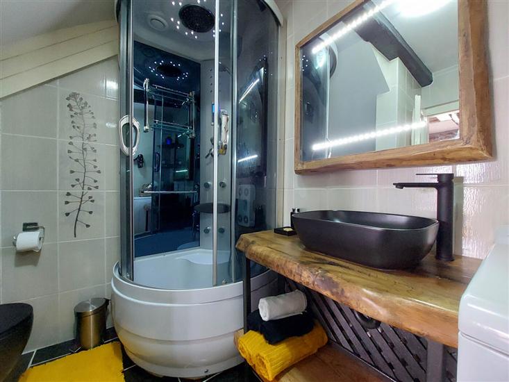 House K1, for 5 persons