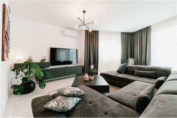 House K1, for 8 persons