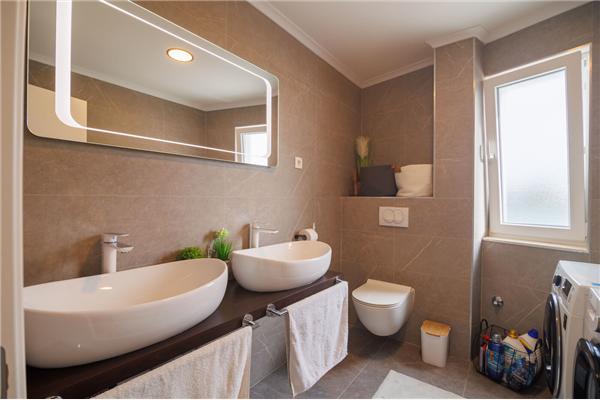 House K1, for 8 persons