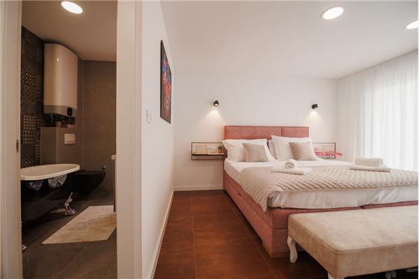 House K1, for 8 persons