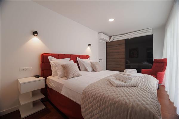 House K1, for 8 persons