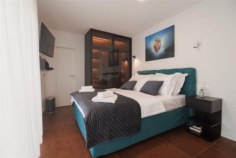 House K1, for 8 persons