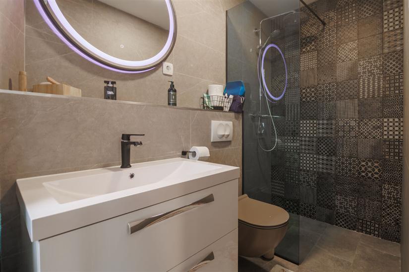 House K1, for 8 persons