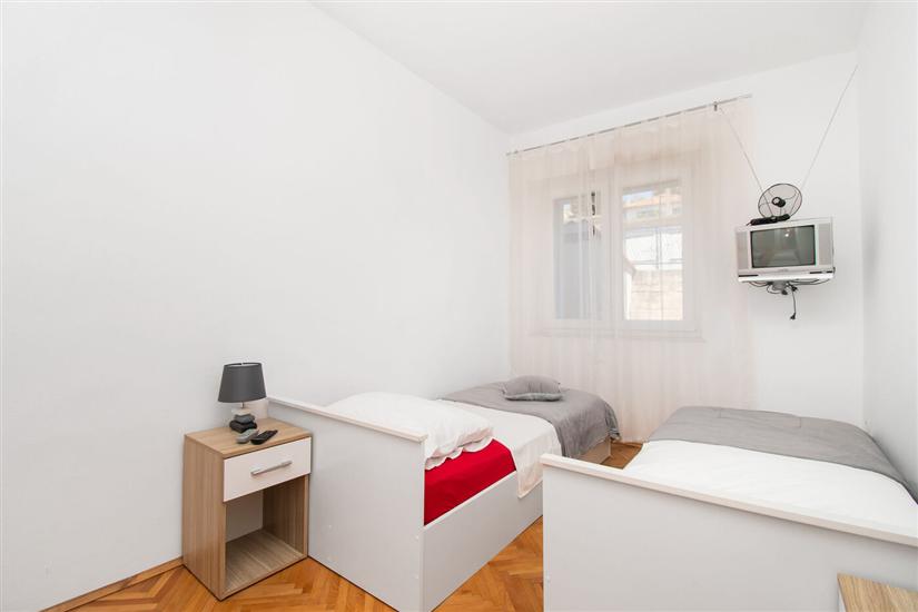 Apartment A1, for 6 persons