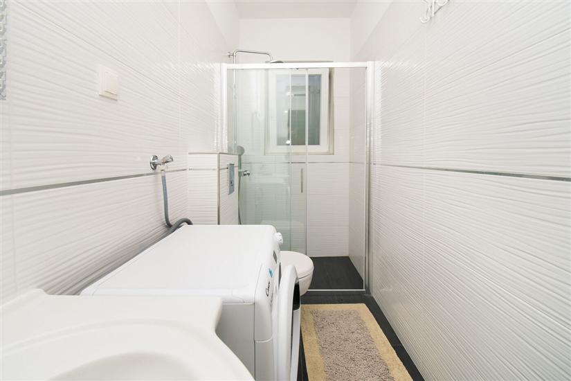 Apartment A1, for 6 persons