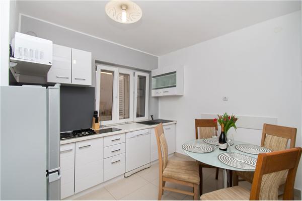 Apartment A1, for 6 persons