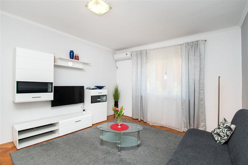 Apartment A1, for 6 persons