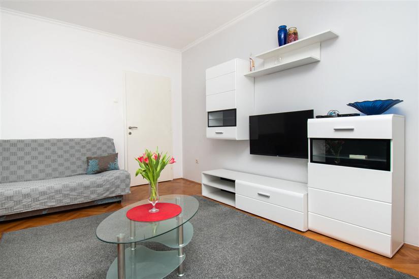 Apartment A1, for 6 persons