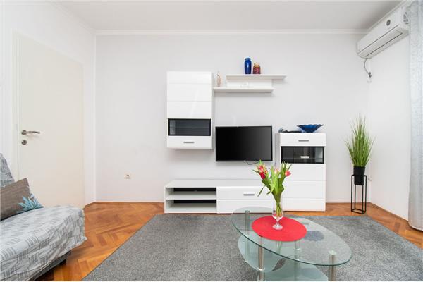 Apartment A1, for 6 persons
