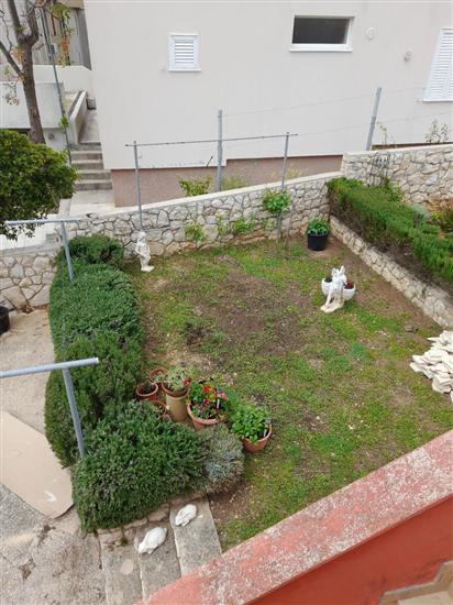 Apartment Sunny Terrace Oasis