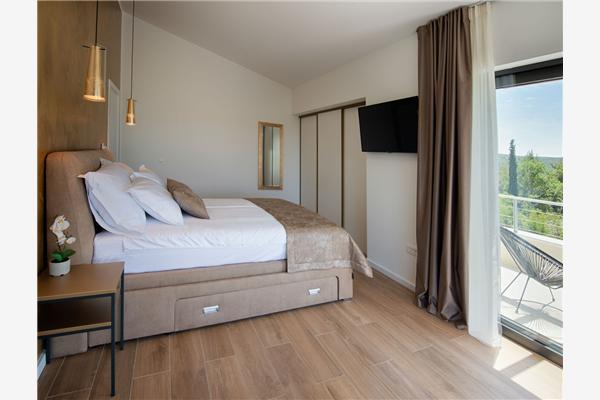 House K1, for 8 persons