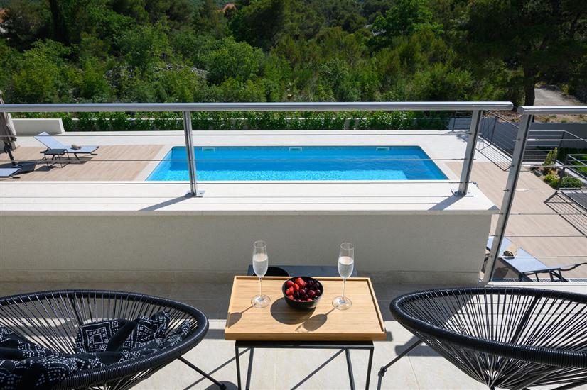 House K1, for 8 persons