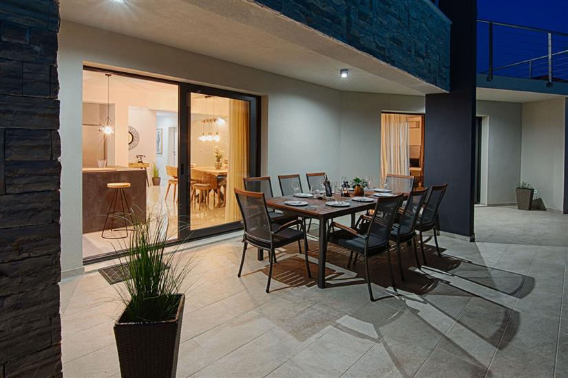 House K1, for 8 persons