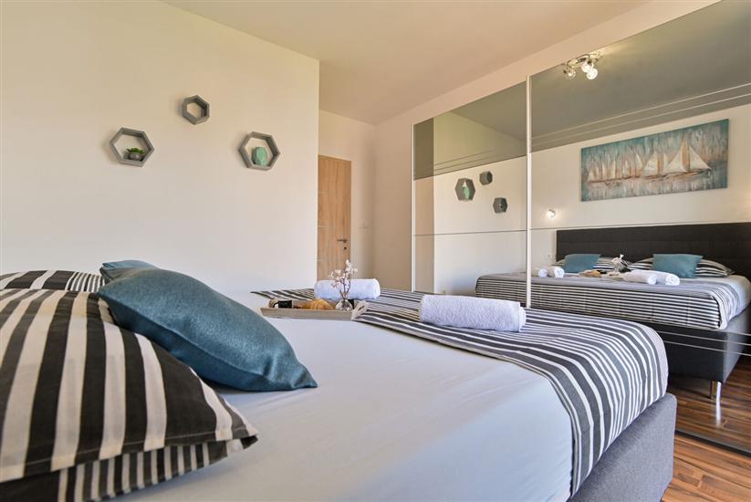 Apartment A1, for 8 persons