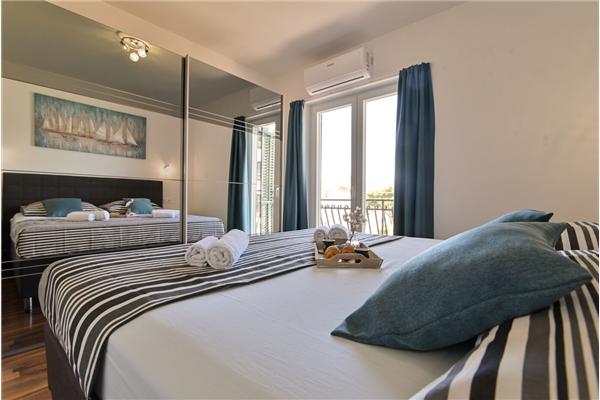 Apartment A1, for 8 persons