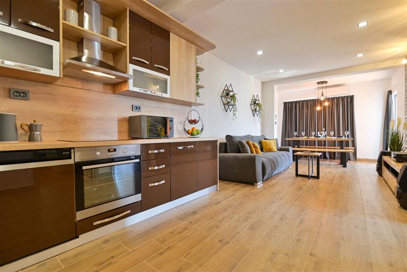 Apartment A1, for 8 persons