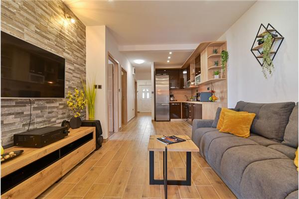 Apartment A1, for 8 persons