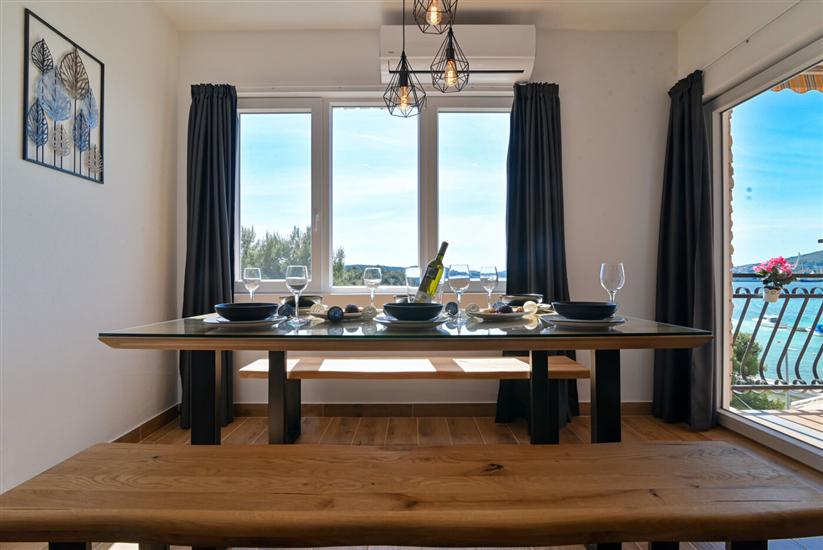 Apartment A1, for 8 persons