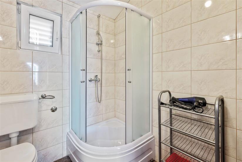 House K1, for 8 persons