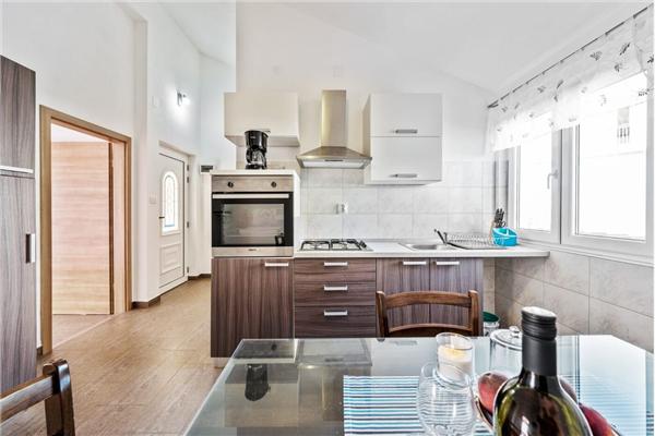 House K1, for 8 persons