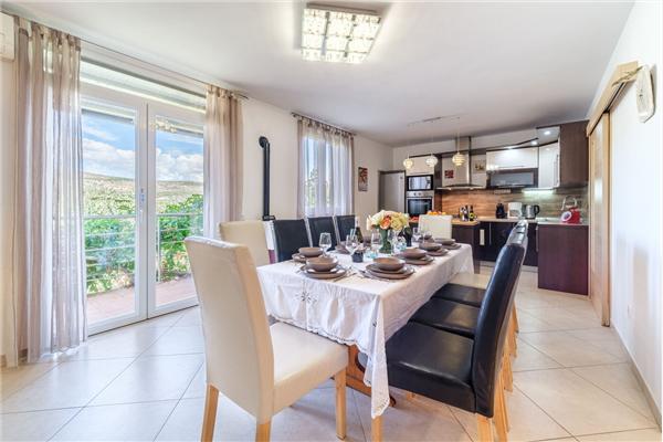 House K1, for 11 persons