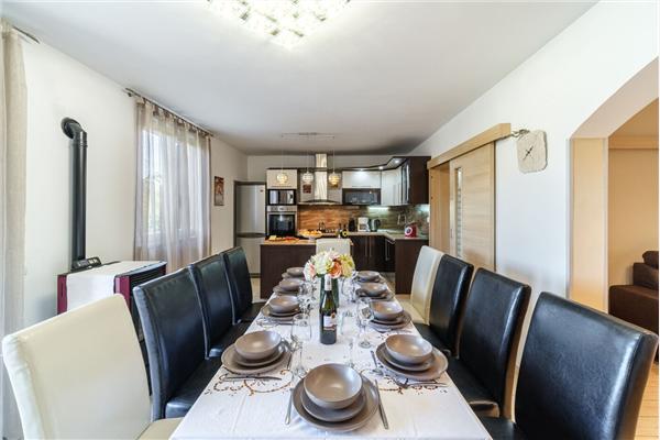 House K1, for 11 persons