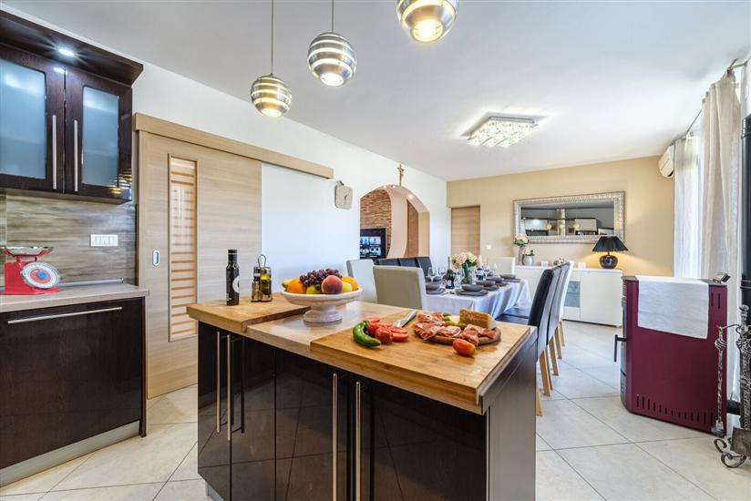 House K1, for 11 persons