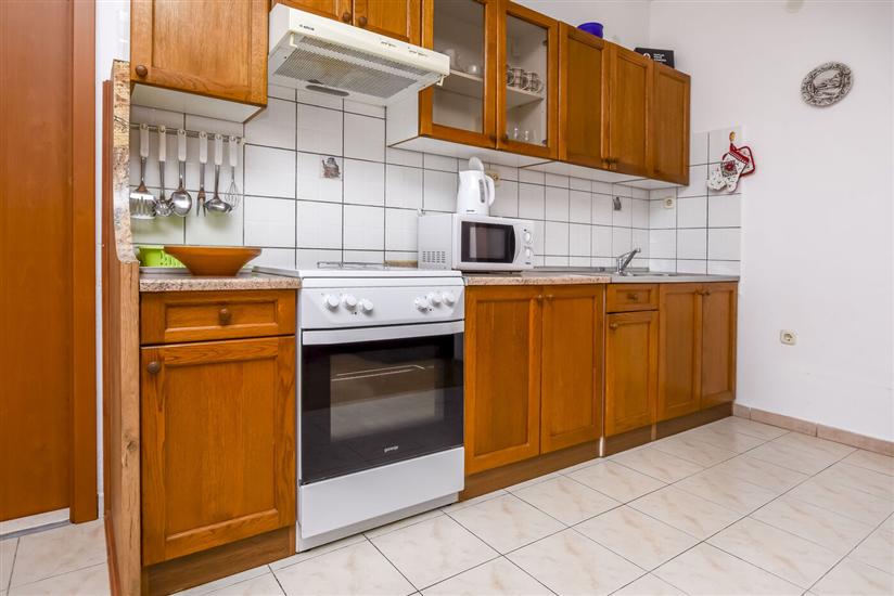 Apartment A1, for 6 persons